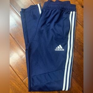 Adidas youth joggers. Size xl. Blue color